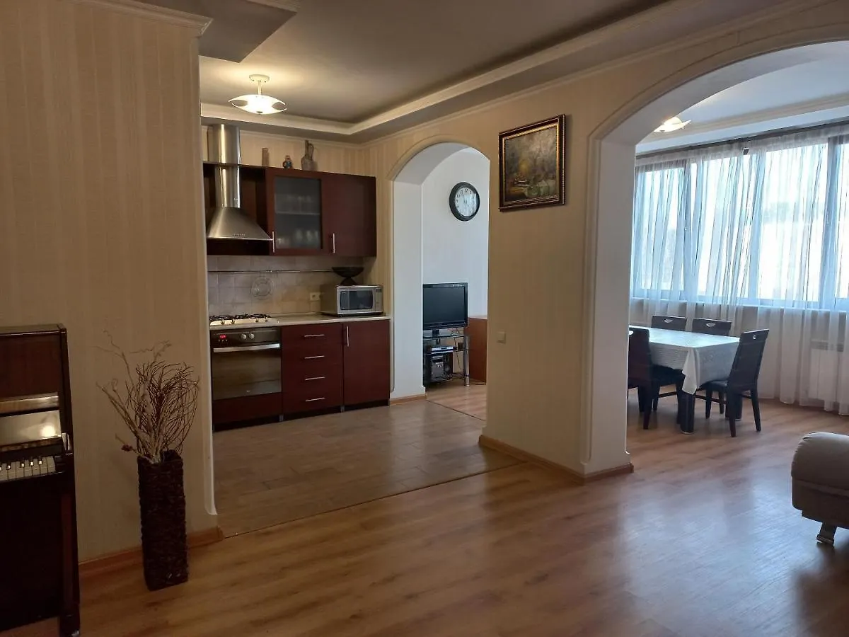 Luxurious And Comfortable Apartment In The Center Of Tbilisi - Роскошная И Комфортная Квартира В Центре Тбилиси